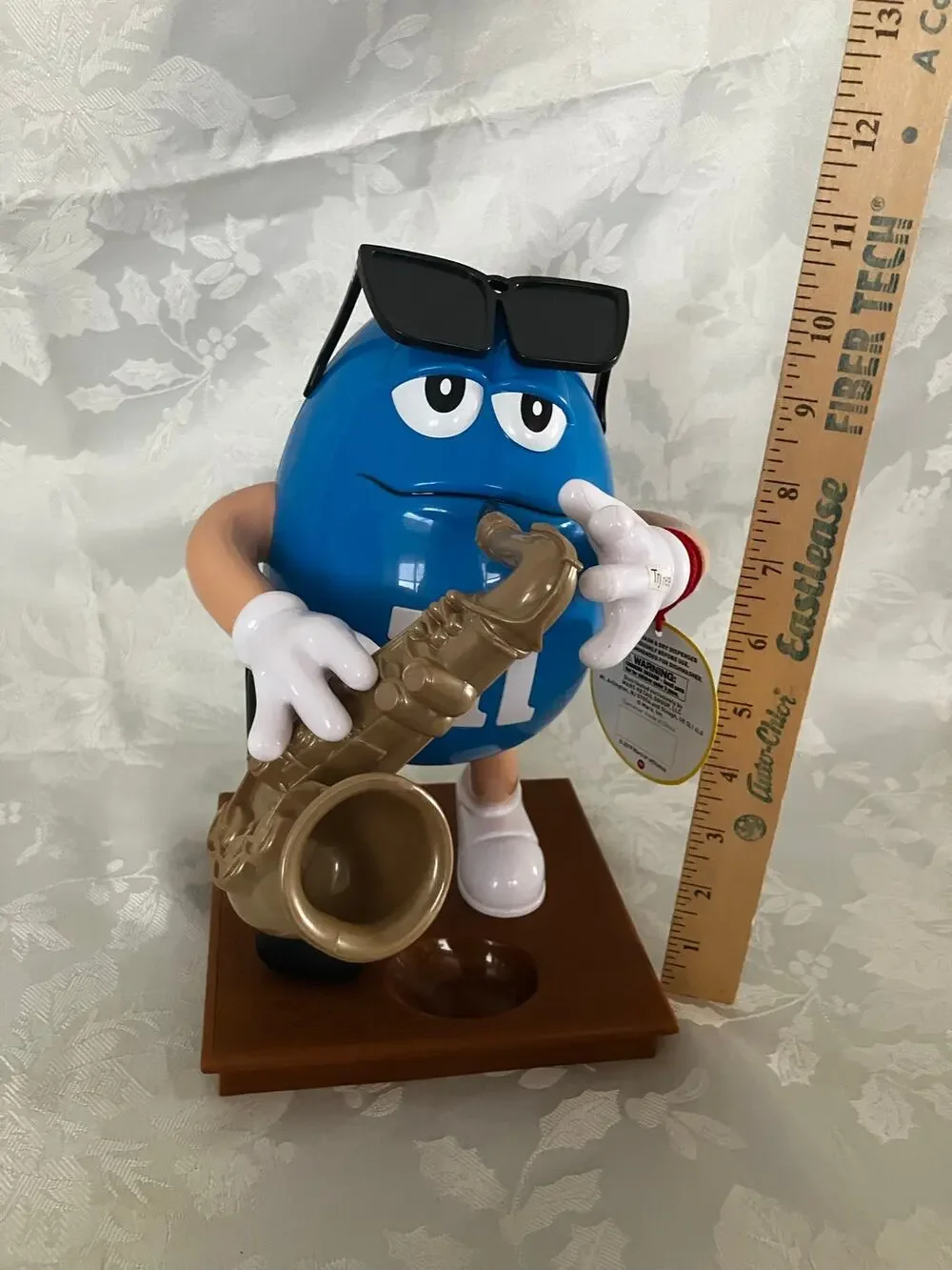 M&M's World Blue M&M Saxophone Candy Dispenser 2019 Jazz Musician w/ Hang Tag